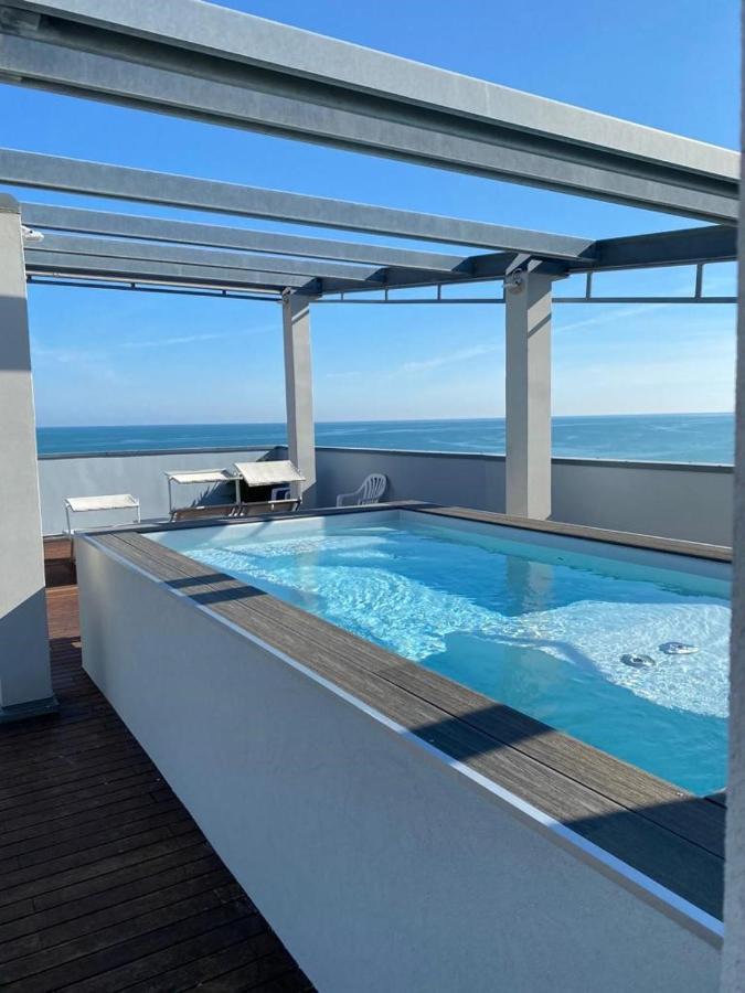 Boutique Hotel Bali Lido di Jesolo Esterno foto