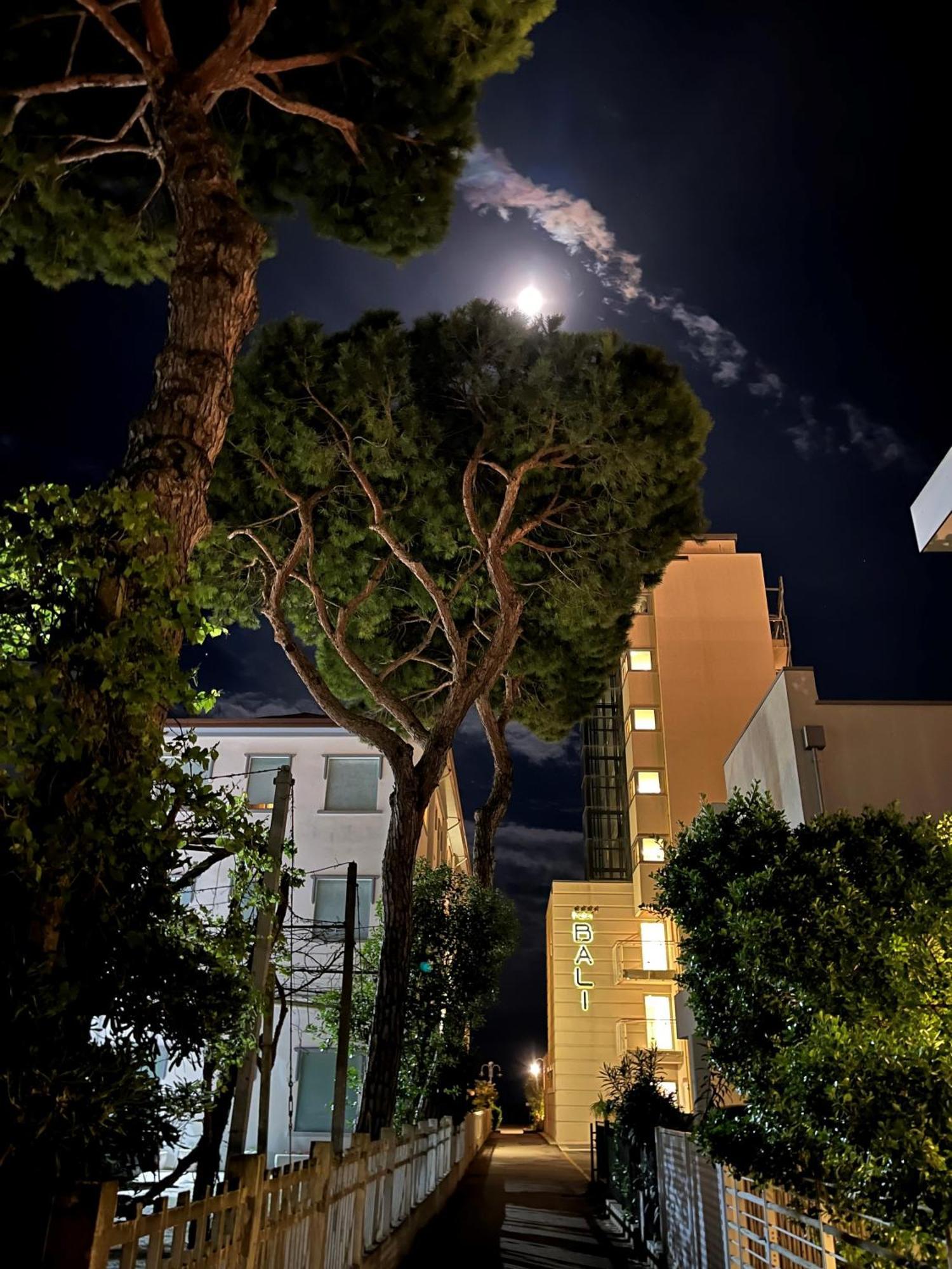 Boutique Hotel Bali Lido di Jesolo Esterno foto